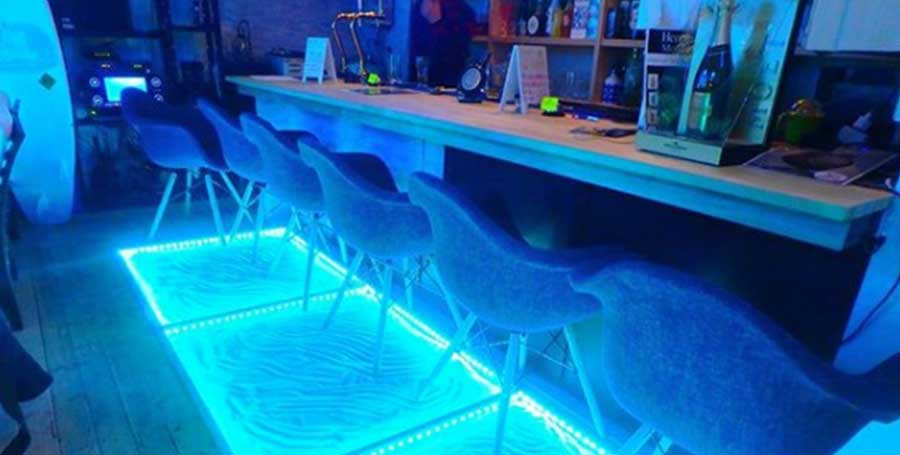 超おしゃれな南国Bar 砂浜DINING BAR SHAPE BEACH（シェイプビーチ）